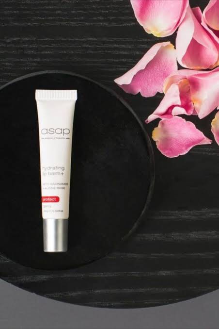 Hydrating lip balm + SPF15